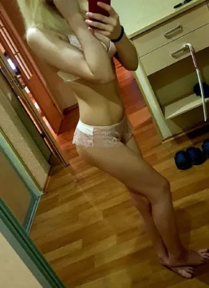 проститутка ЛИЛИ, 19, Екатеринбург