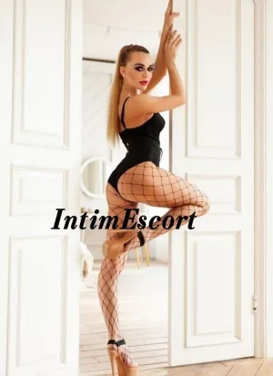 проститутка Алёна, 23, Екатеринбург